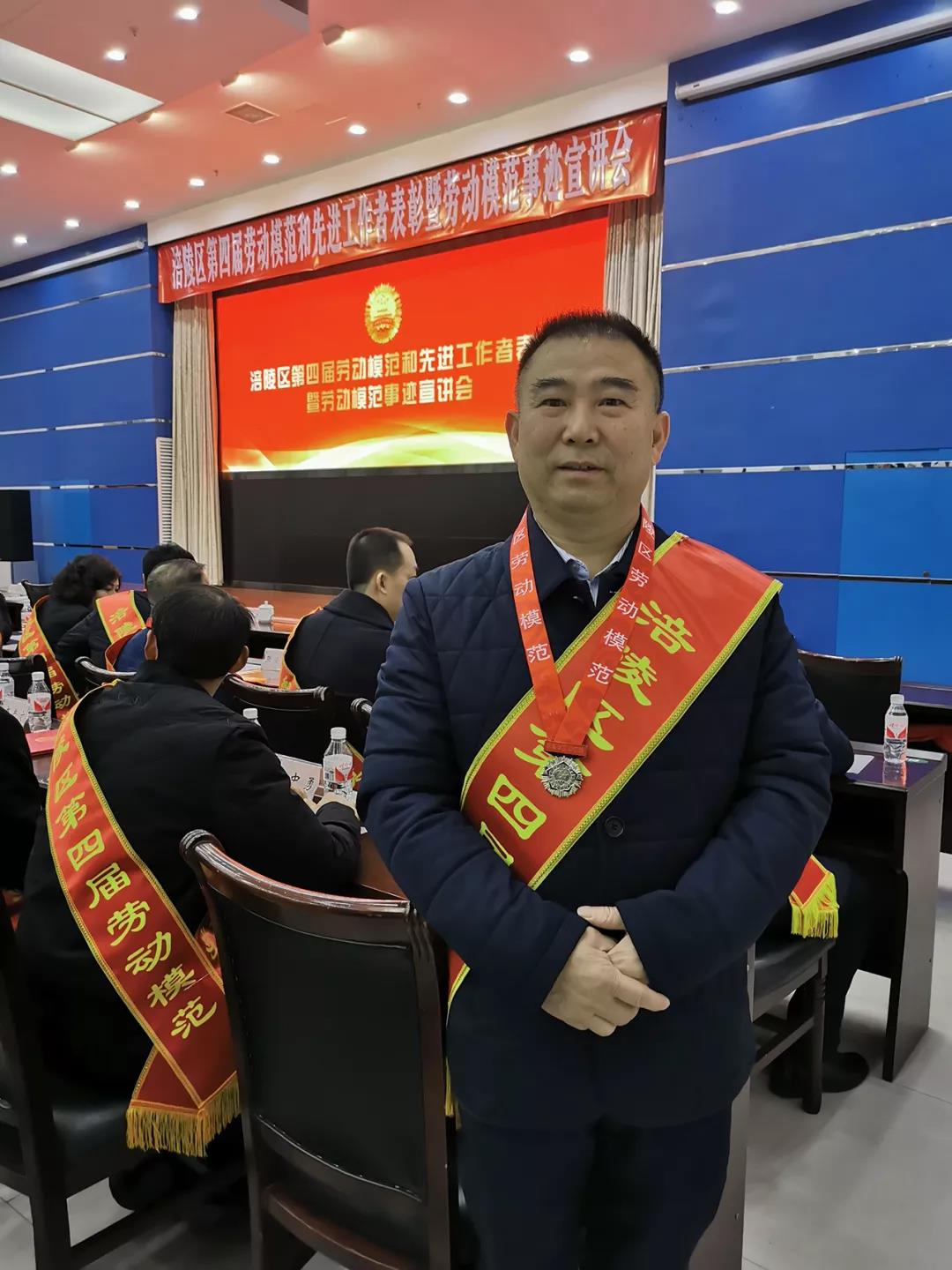 香港金钥匙资料